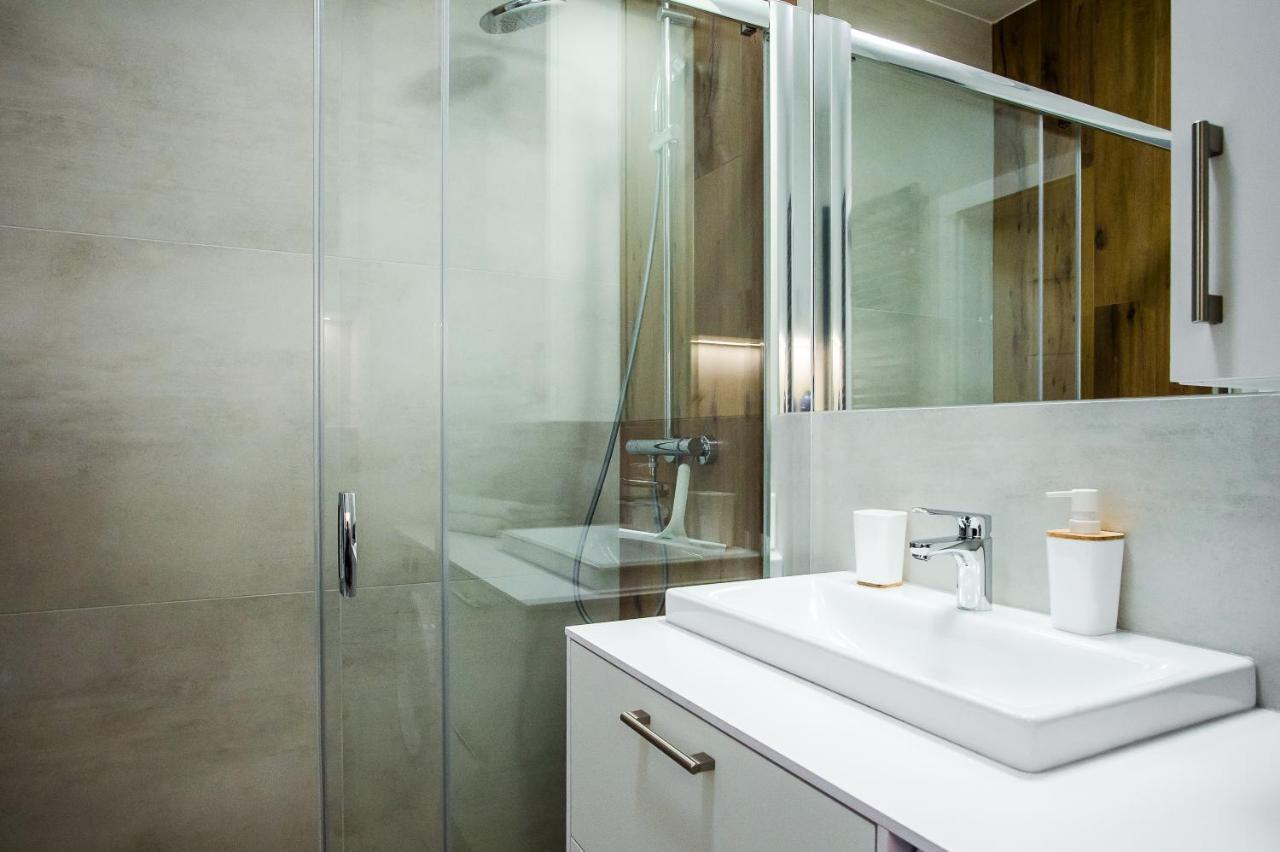 Shipyard Gdańsk Apartment - free private parking Zewnętrze zdjęcie